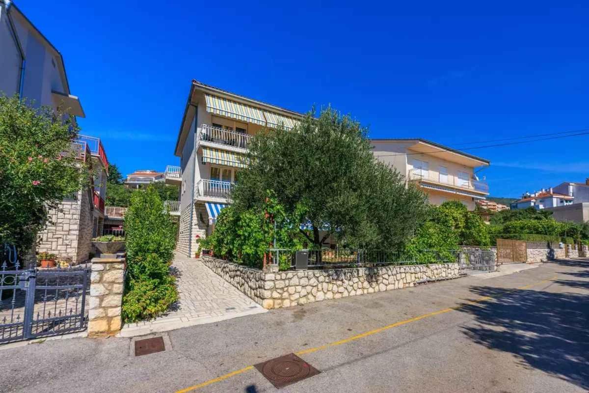 Four-Bedroom Apartment In Crikvenica II Kültér fotó