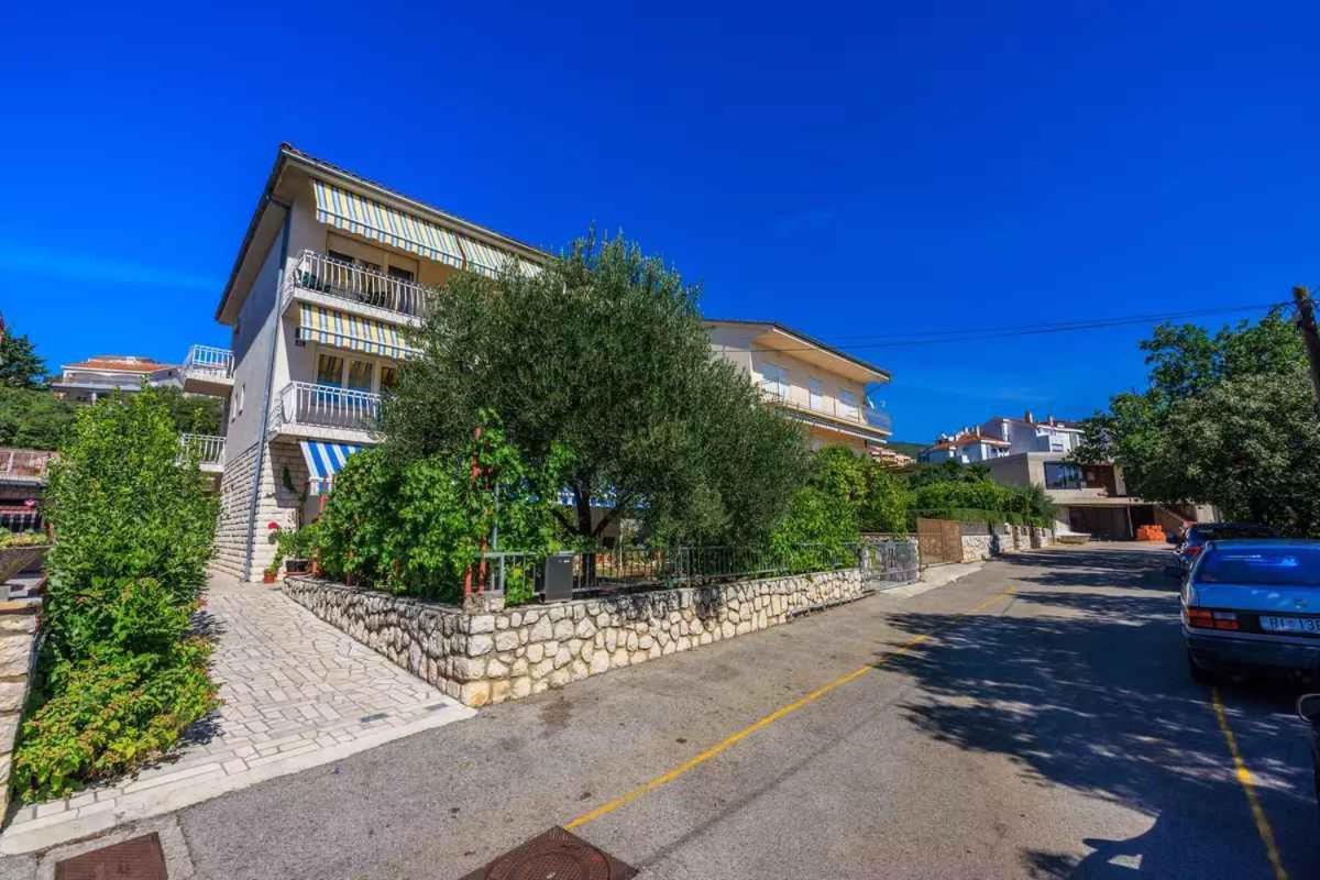 Four-Bedroom Apartment In Crikvenica II Kültér fotó