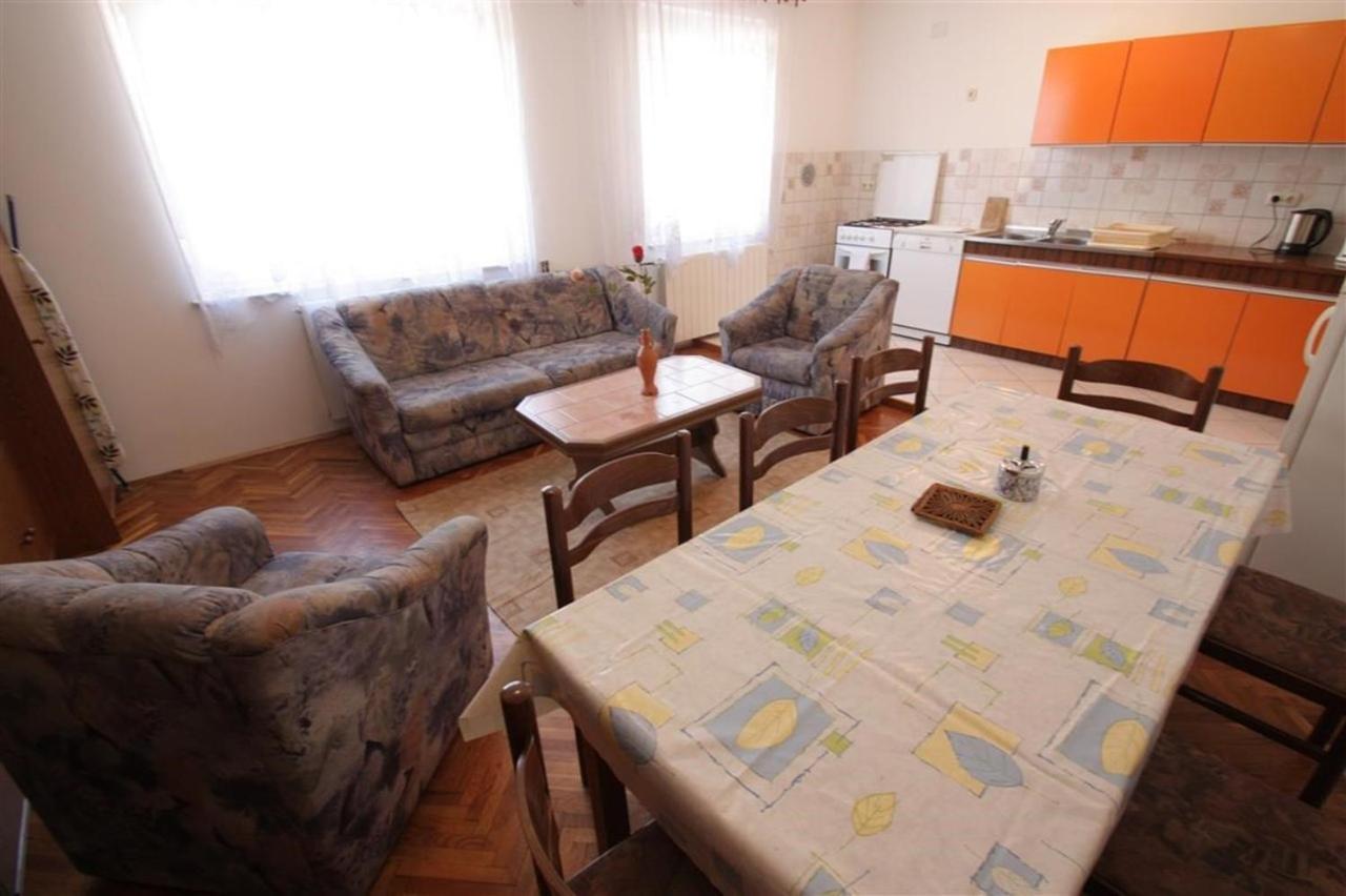 Four-Bedroom Apartment In Crikvenica II Kültér fotó